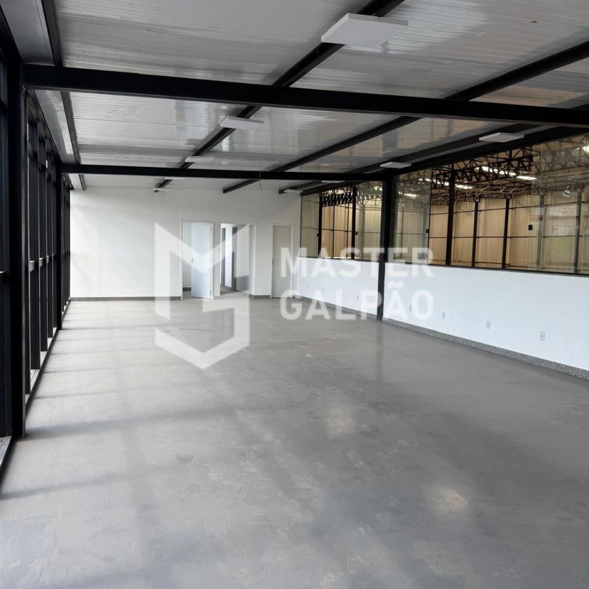 Galpão 3.040m² | Distrito Industrial de Sarzedo-MG
