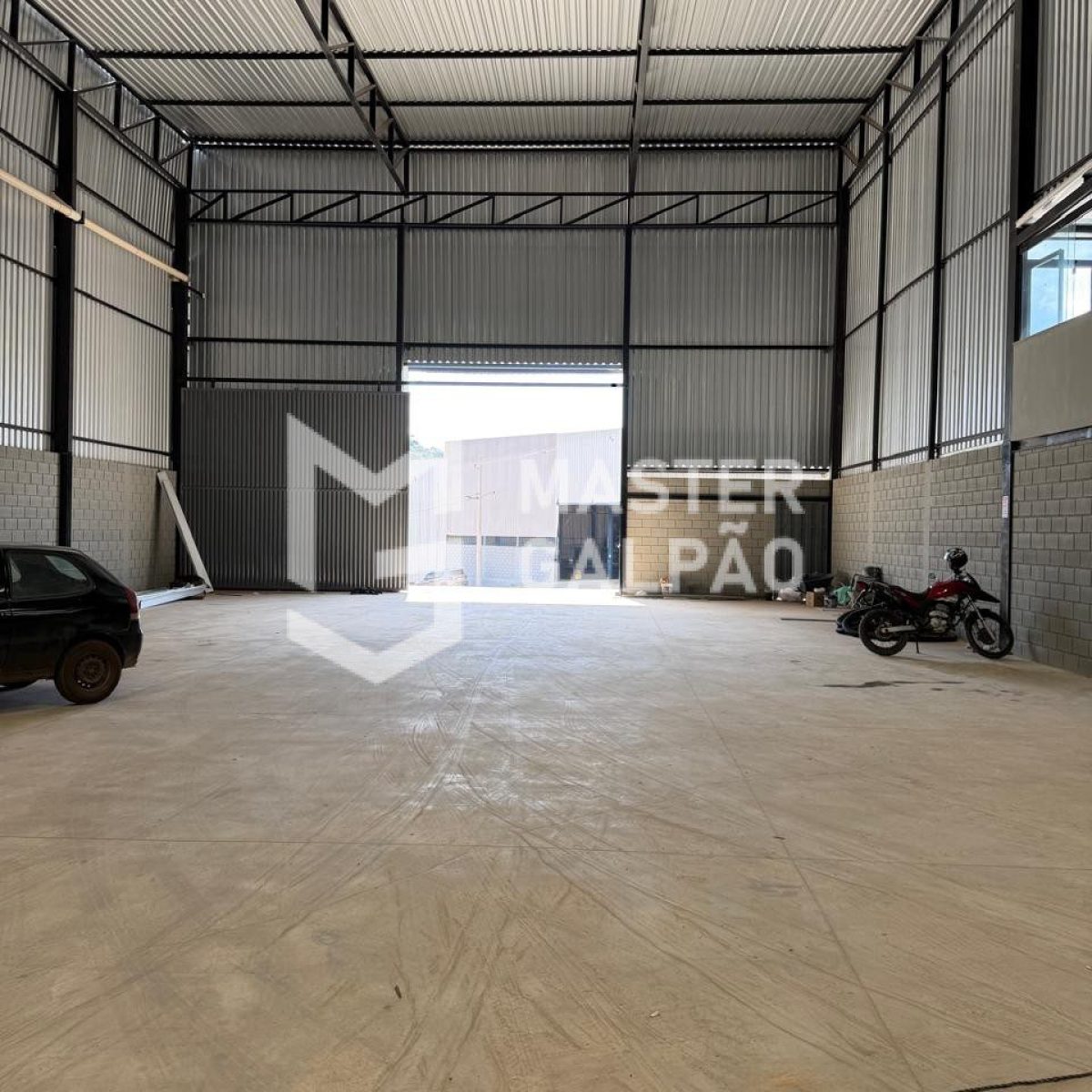Galpão 3.040m² | Distrito Industrial de Sarzedo-MG