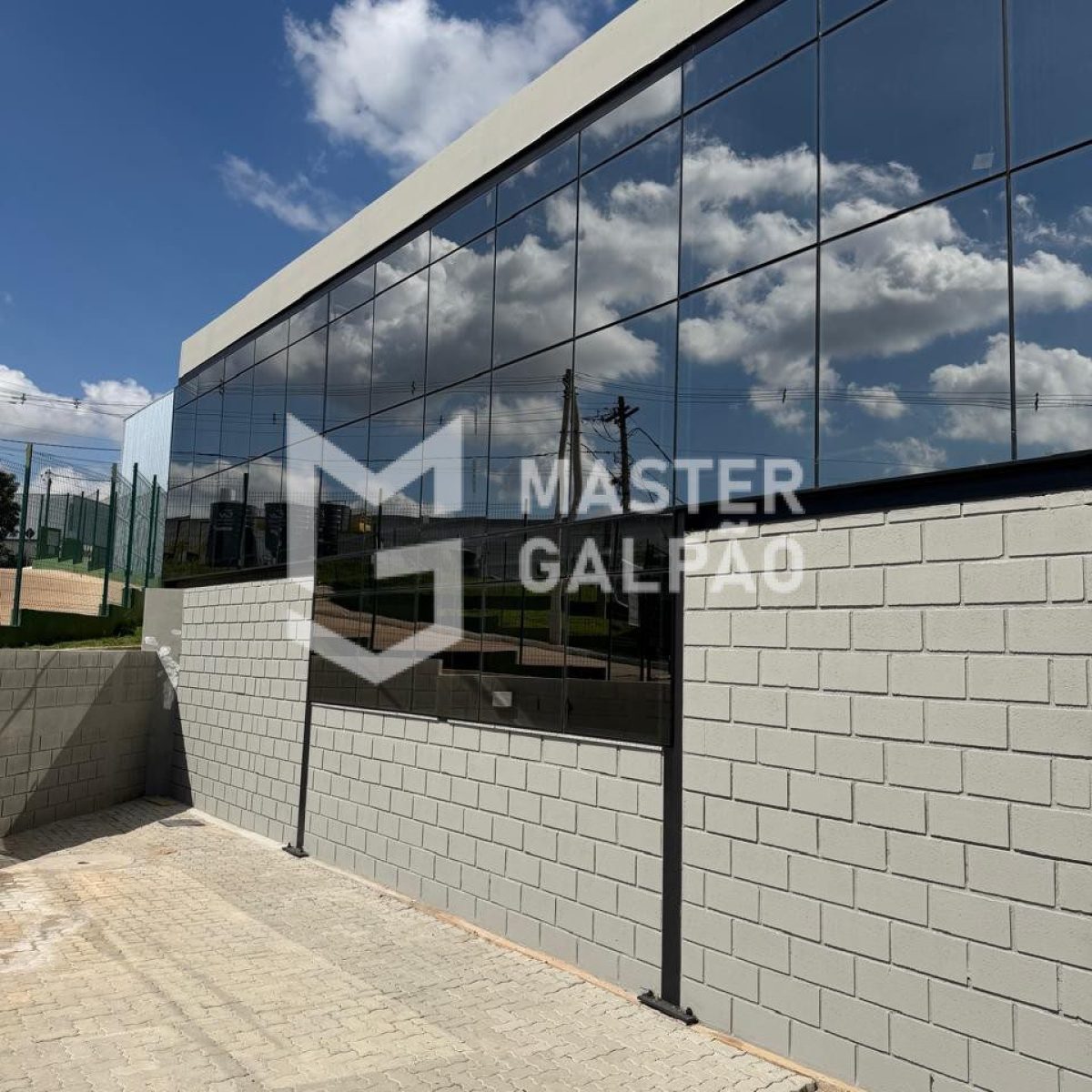 Galpão 3.040m² | Distrito Industrial de Sarzedo-MG