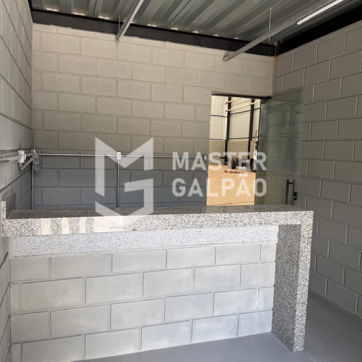 Galpão 3.040m² | Distrito Industrial de Sarzedo-MG