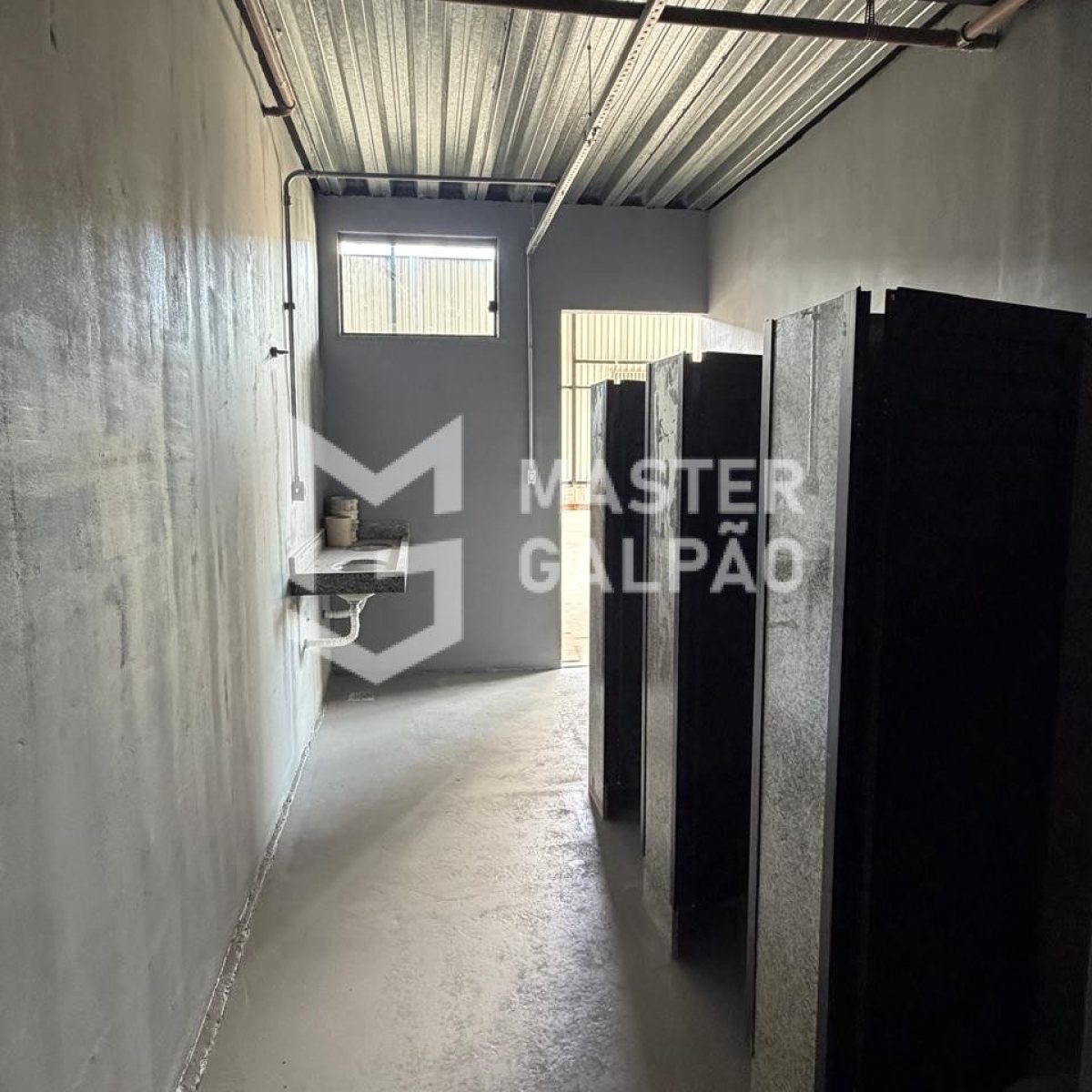 Galpão 2.100m² | Distrito Industrial de Sarzedo/MG