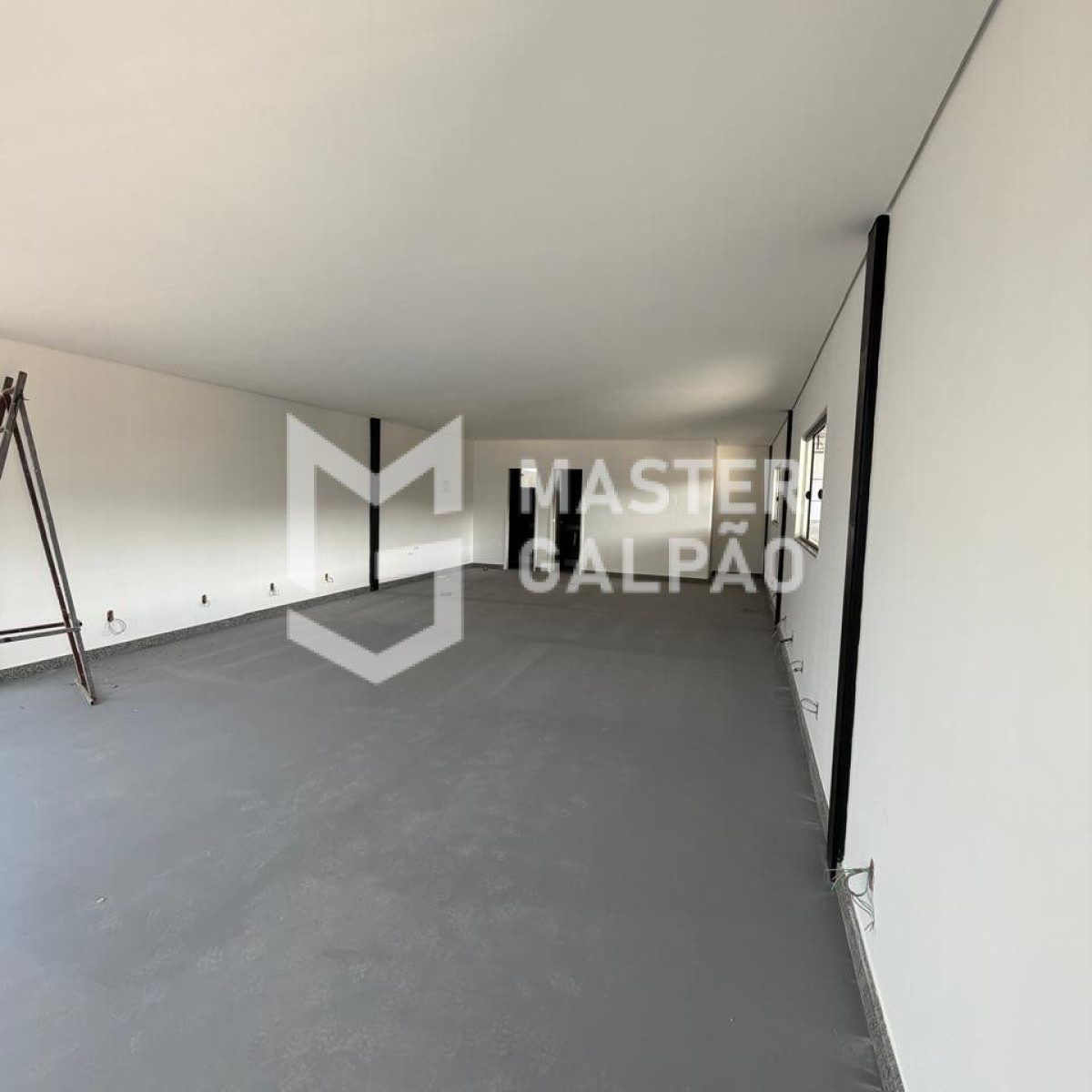 Galpão 2.100m² | Distrito Industrial de Sarzedo/MG