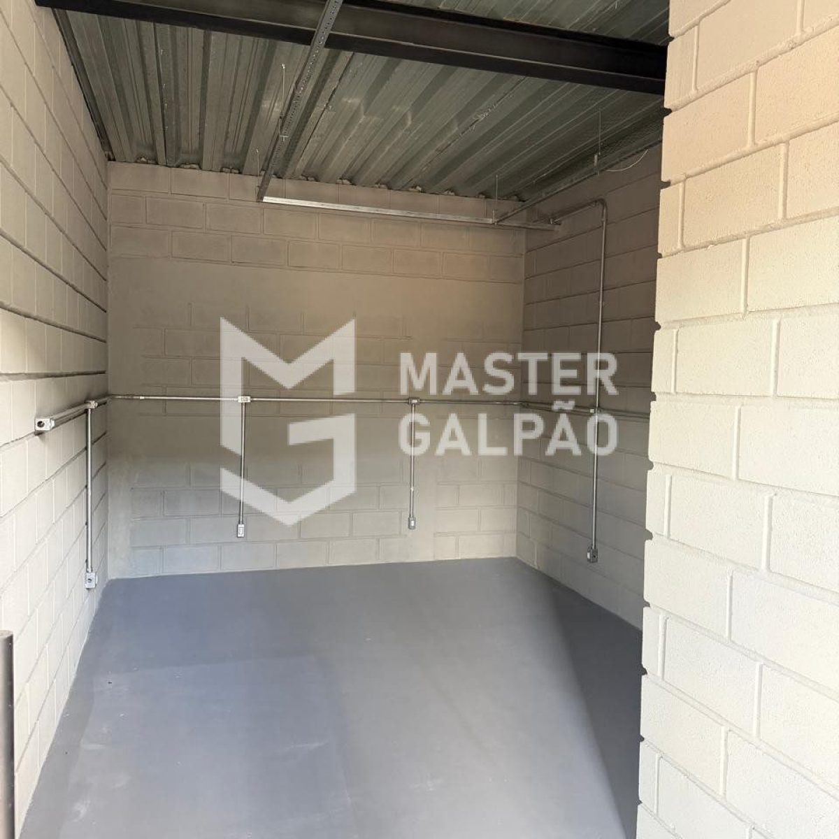 Galpão 2.100m² | Distrito Industrial de Sarzedo/MG