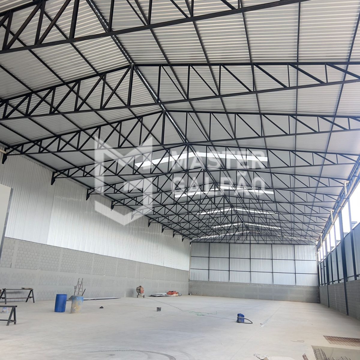 Galpão 2.100m² | Distrito Industrial de Sarzedo/MG