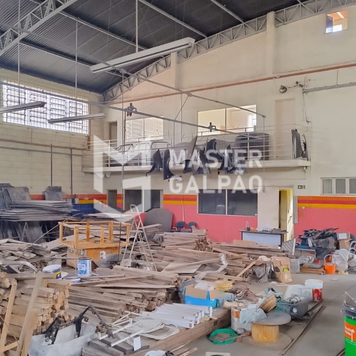 Galpão de 850m² | Jardim Industrial – Contagem/MG