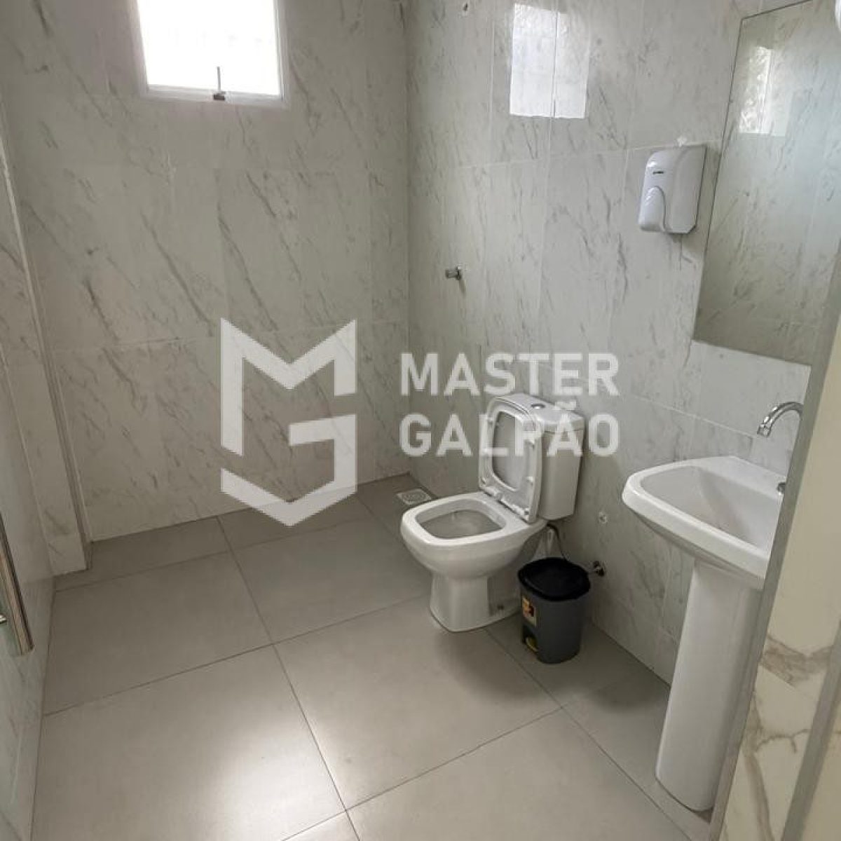 Galpão Comercial de 324m² | Cabral – Contagem/MG