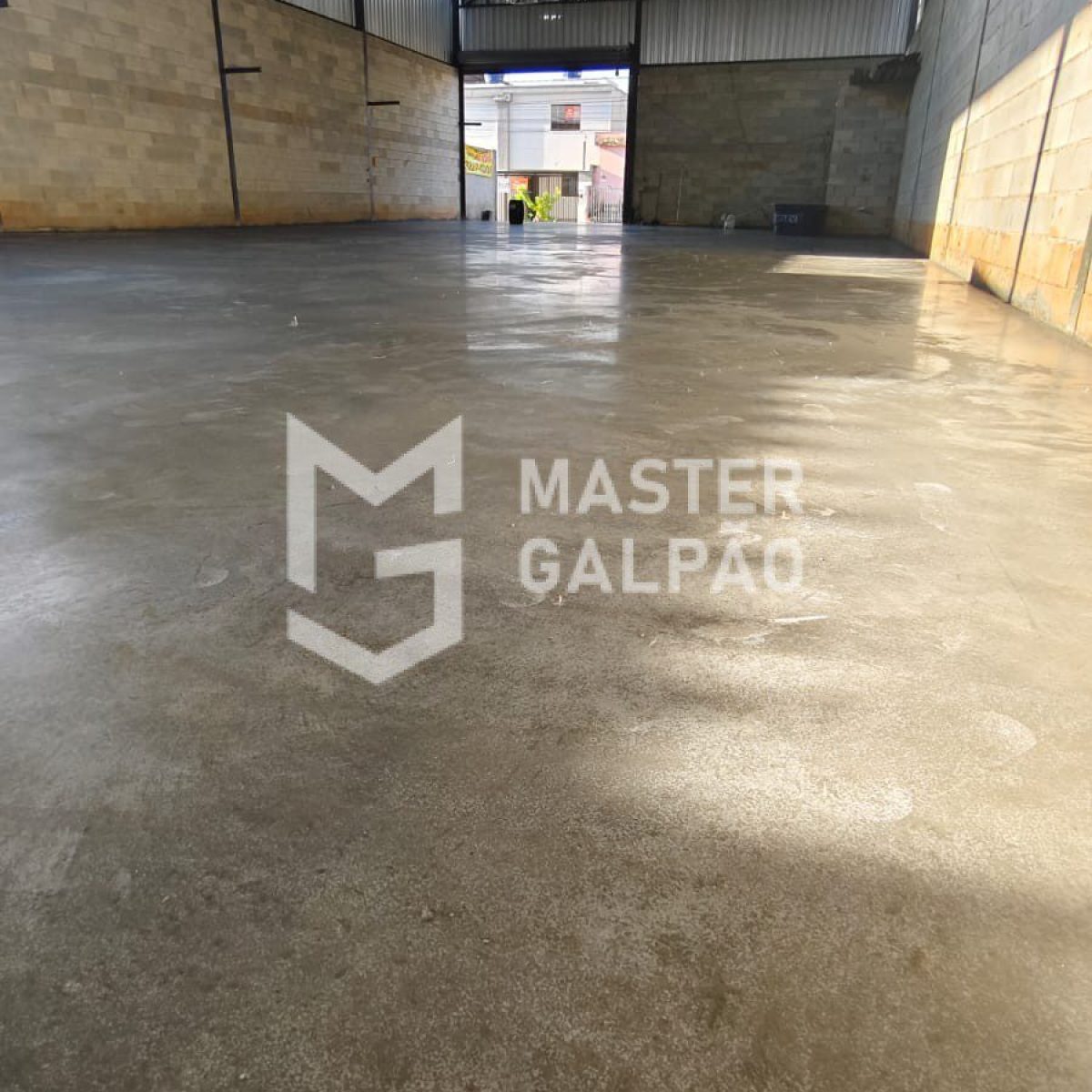 Galpão de 360m² | Bairro Pedra Azul – Contagem/MG