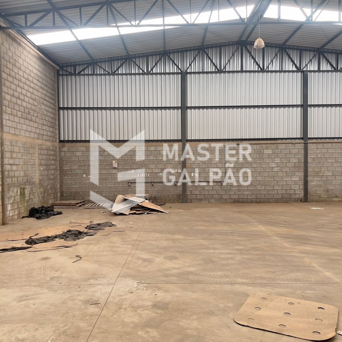 Oportunidade de Galpão Industrial 400m²