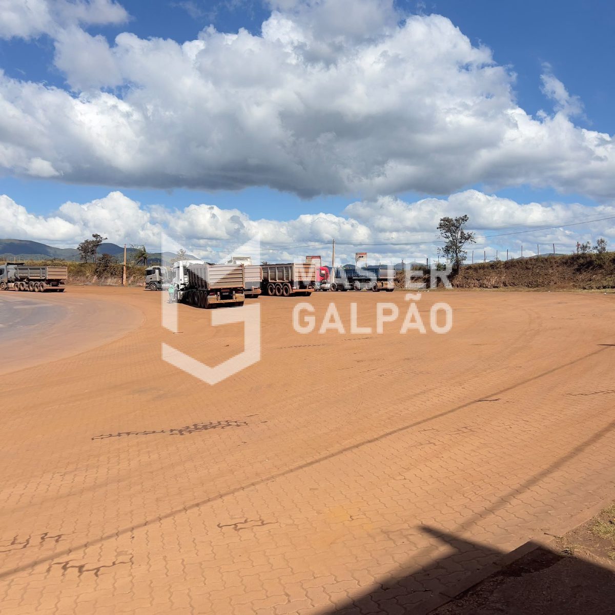 Terreno com Balança de 60t – Estrada do Terminal de Cargas