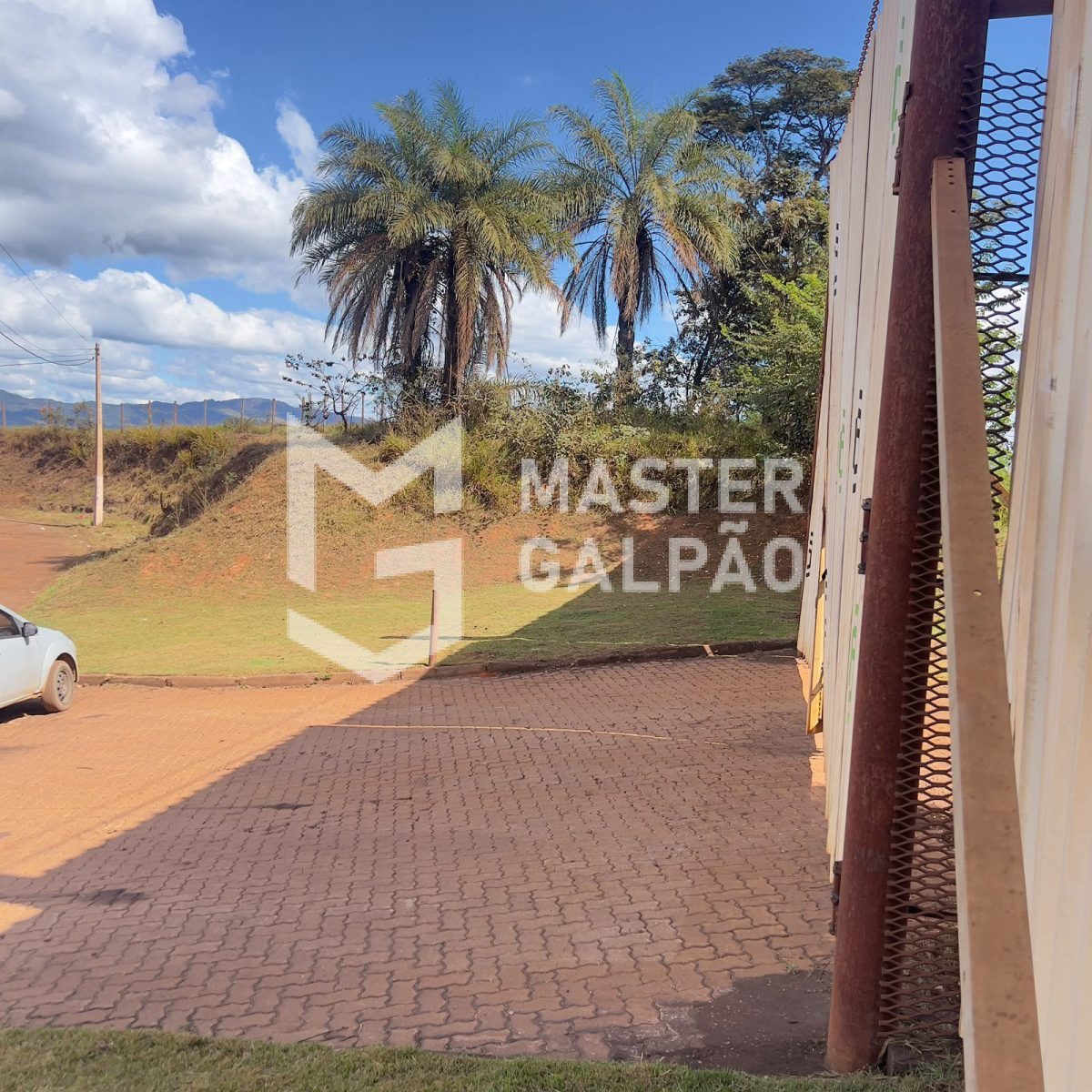 Terreno com Balança de 60t – Estrada do Terminal de Cargas