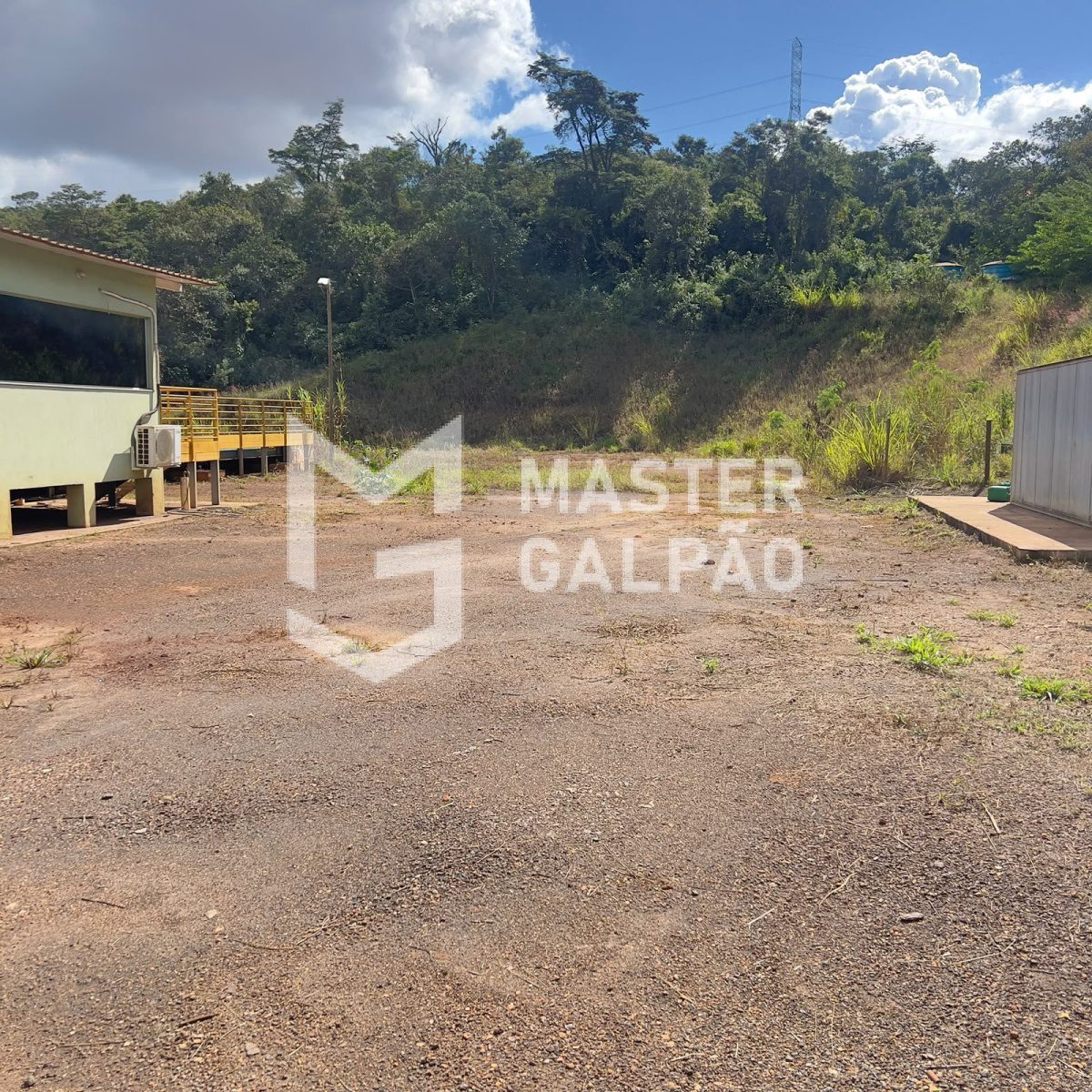 Terreno com Balança de 60t – Estrada do Terminal de Cargas