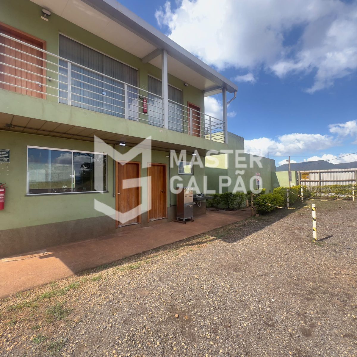 Terreno com Balança de 60t – Estrada do Terminal de Cargas