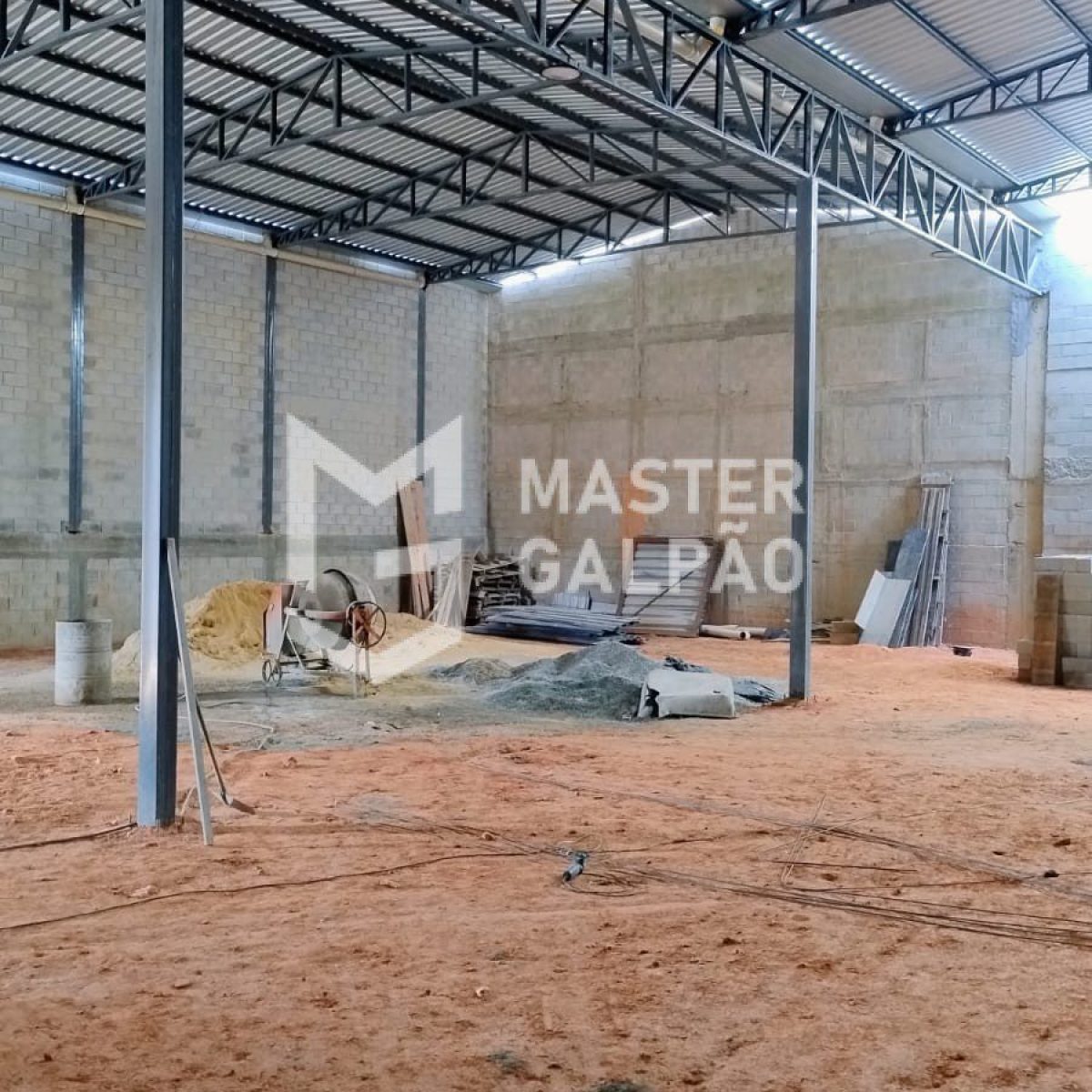 Galpão de 660m² | Arvoredo 2ª Seção - Contagem/MG
