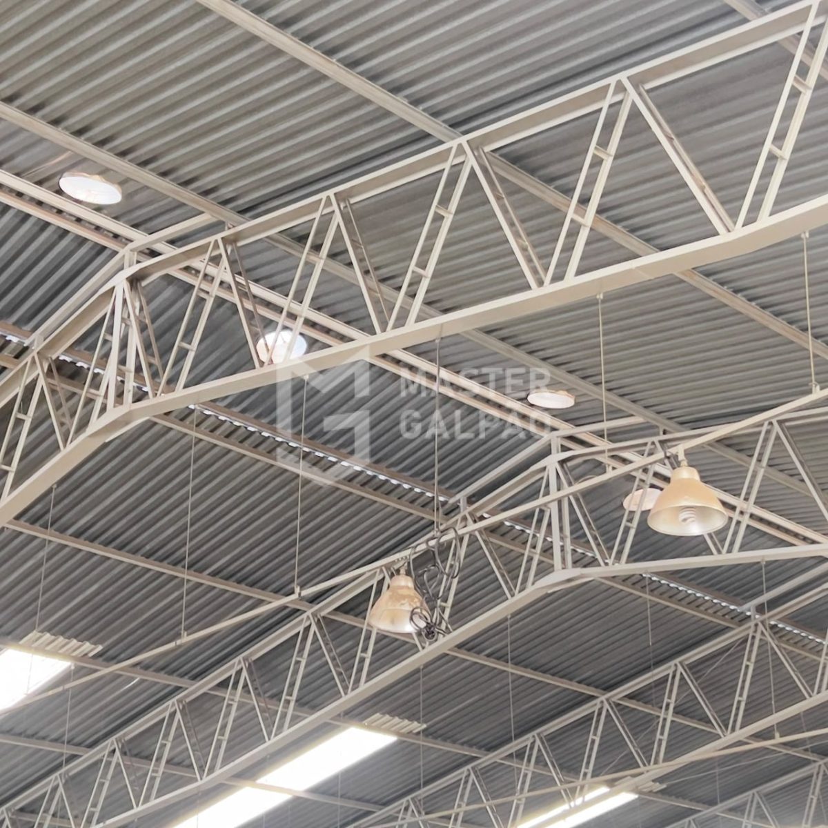 Galpão com Pátio de Manobra | Distrito Industrial de Ibirité