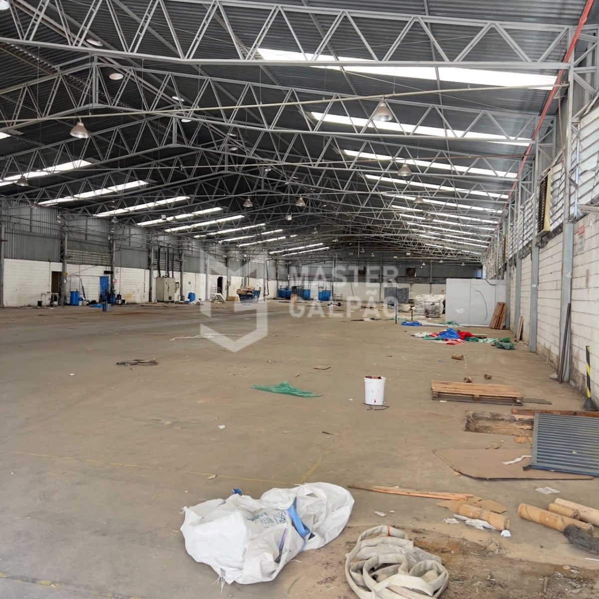 Galpão com Pátio de Manobra | Distrito Industrial de Ibirité