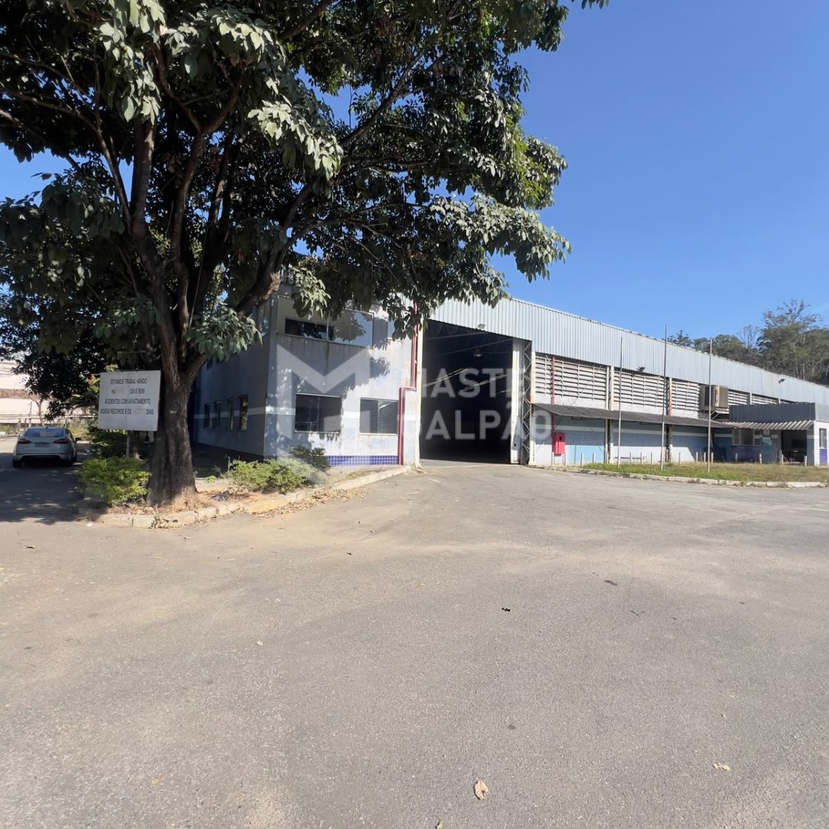 Galpão com Pátio de Manobra | Distrito Industrial de Ibirité