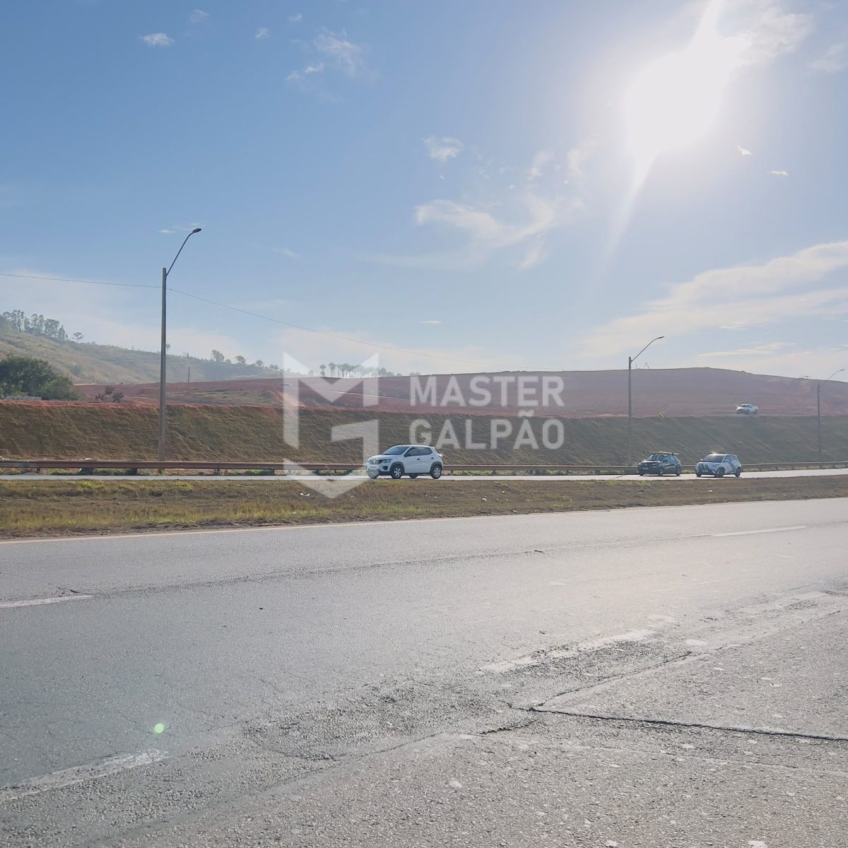 Frente para BR‑381/262 | Distrito Bandeirinhas – Betim/MG