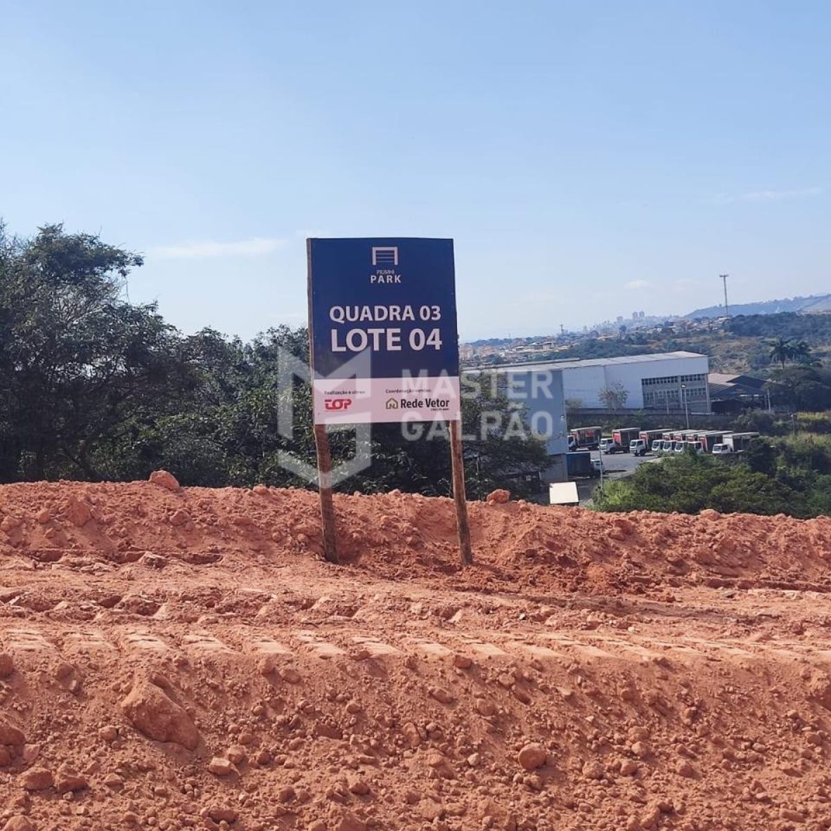 Lote logístico para venda no Piumhi Park Contagem