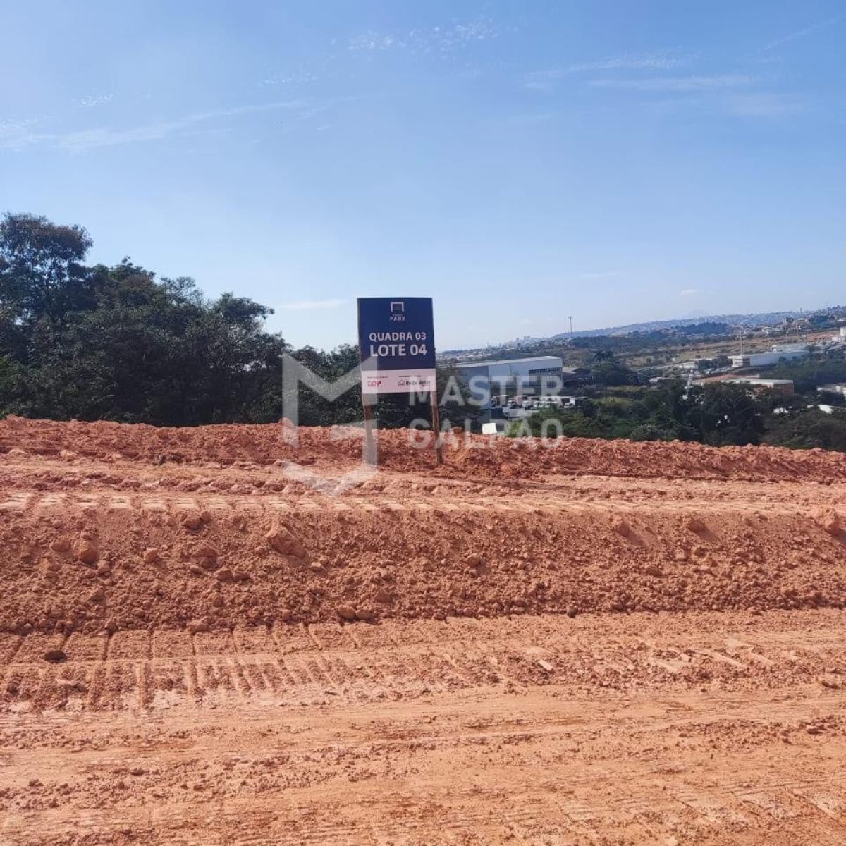 Lote logístico para venda no Piumhi Park Contagem