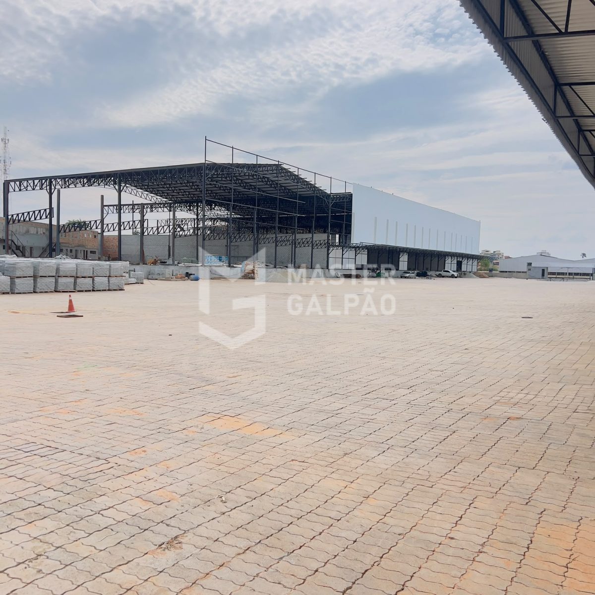 Galpão de 11.000m² | Chácara Cotia – Contagem/MG