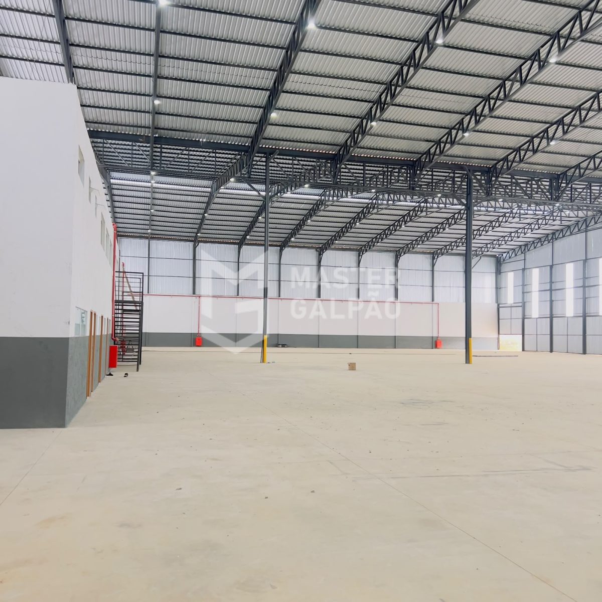 Galpão de 11.000m² | Chácara Cotia – Contagem/MG