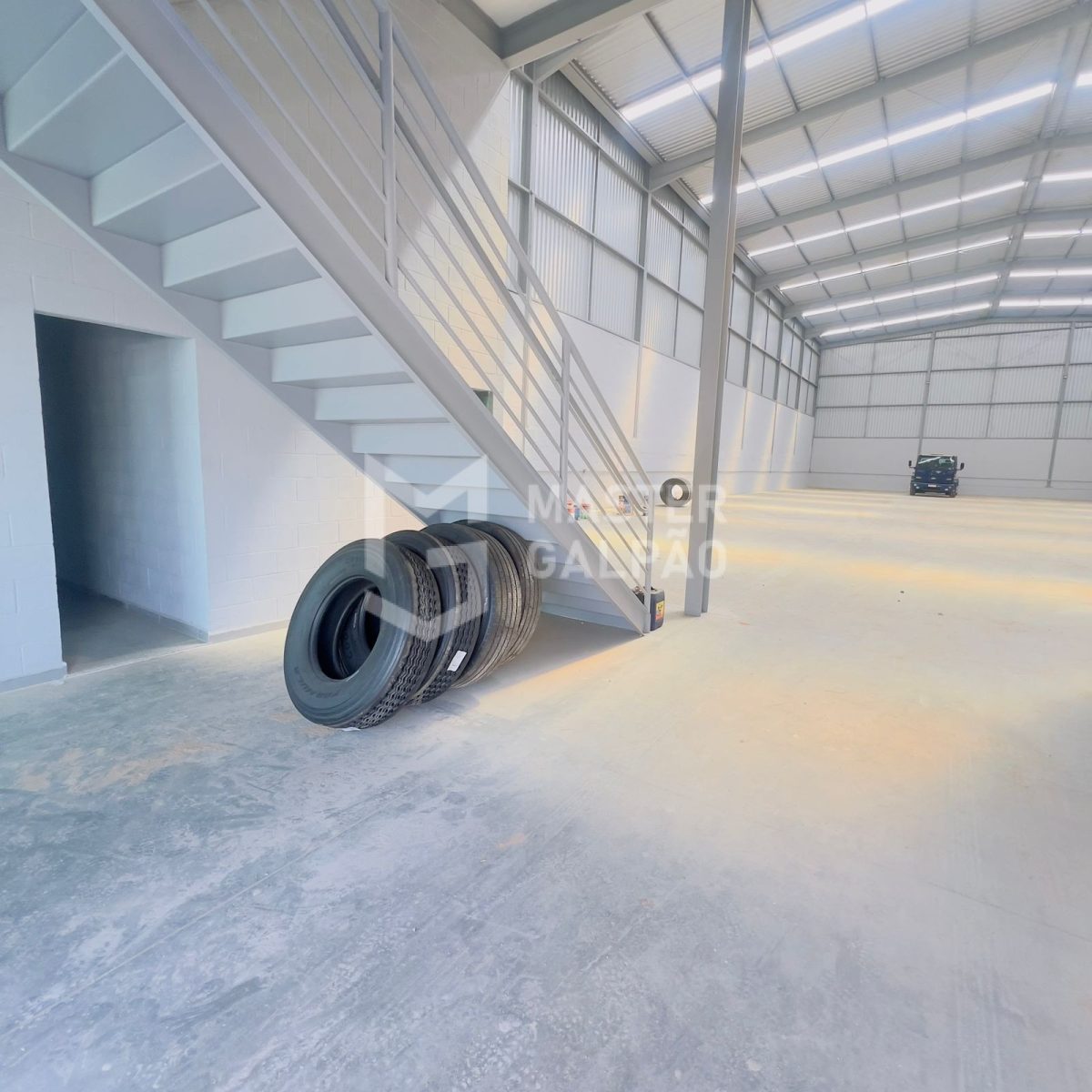 Galpão de 1.432m² | Distrito Industrial Bandeirinhas – Betim/MG