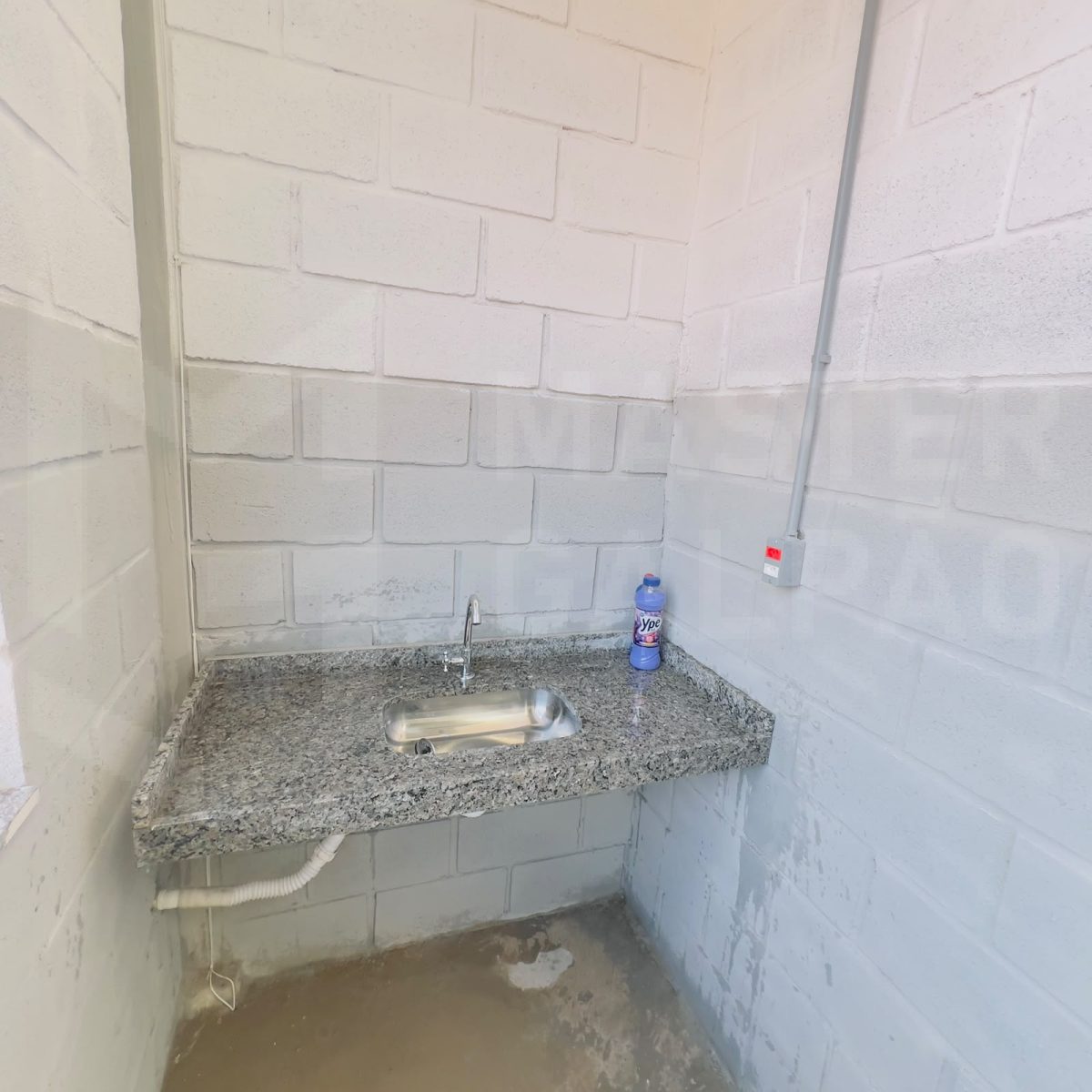 Galpão para Locação em Nova Serrana | 301 m²