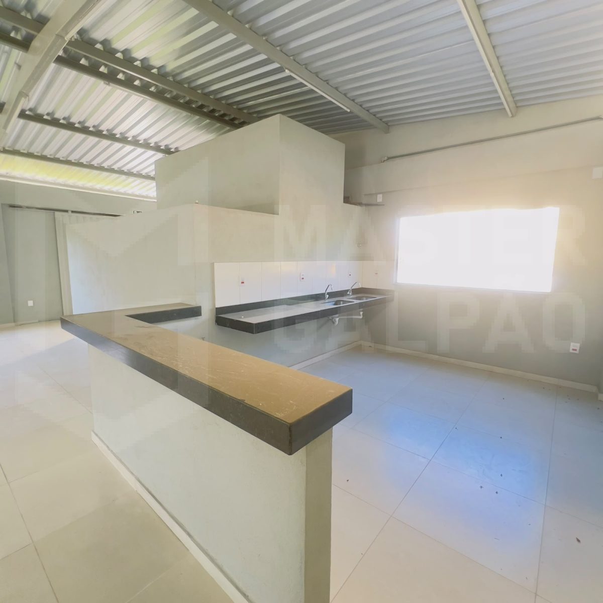 Vão Comercial para Locação em Betim | 200 m²