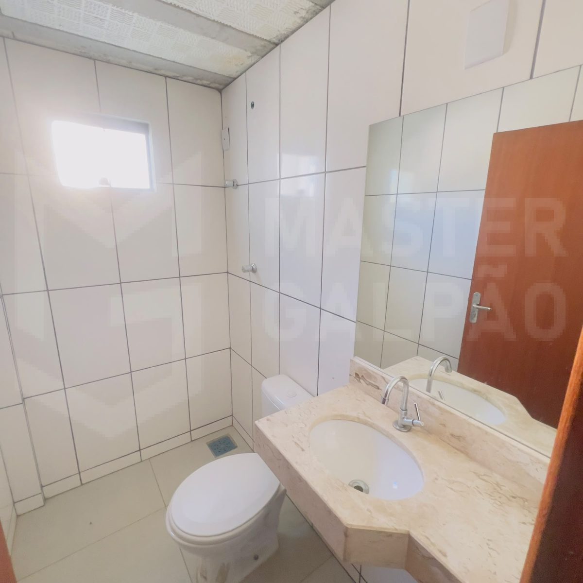 Vão Comercial para Locação em Betim | 200 m²