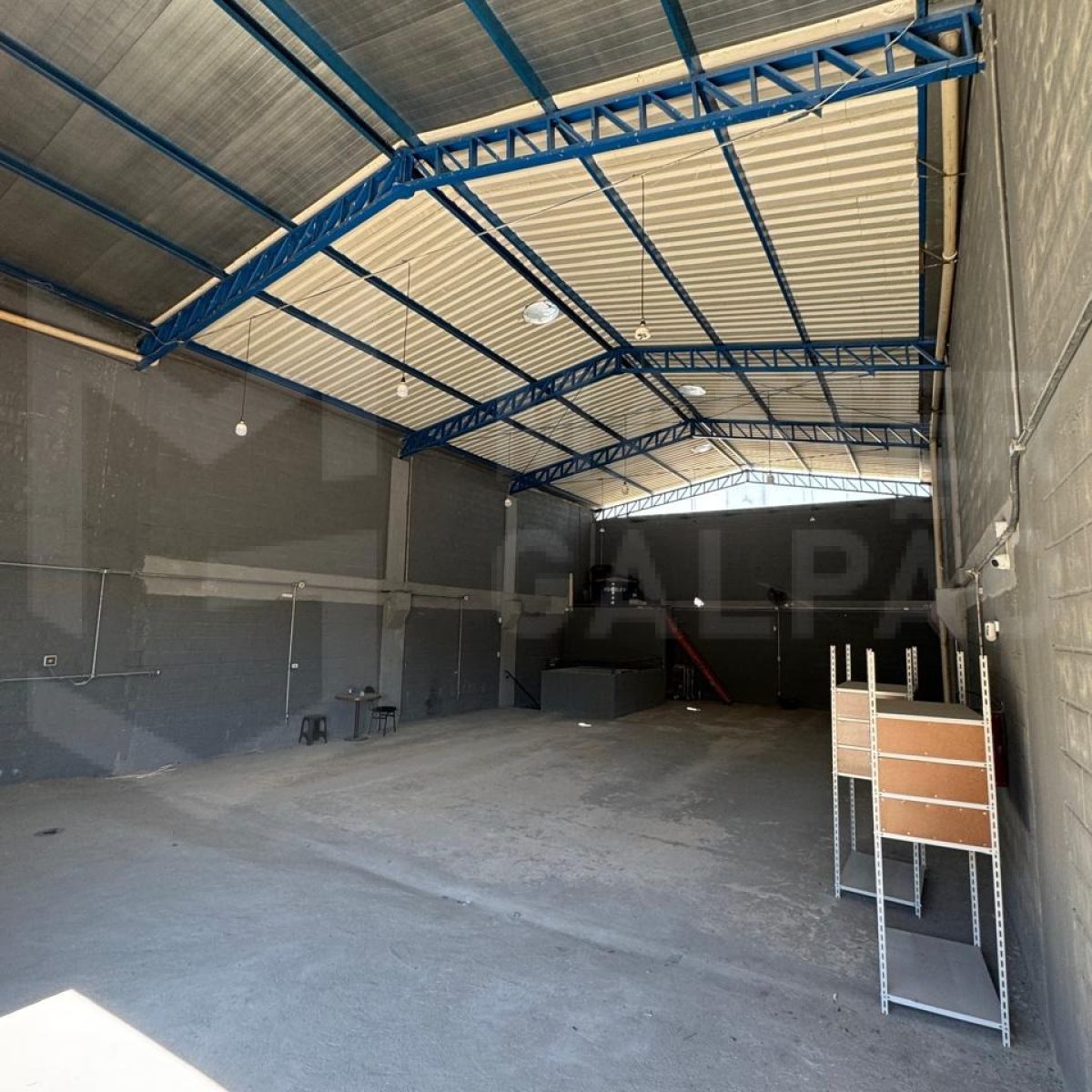 Galpão para Locação em Contagem | 220 m²