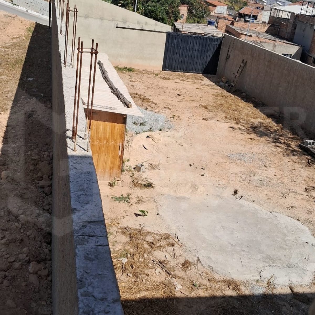 Lote à Venda em Betim | 360 m² no Duque de Caxias